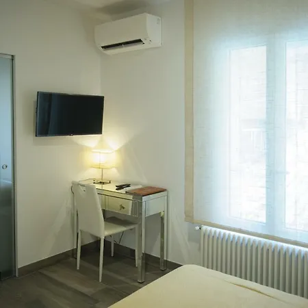 Andrea Luxury - D'azeglio *